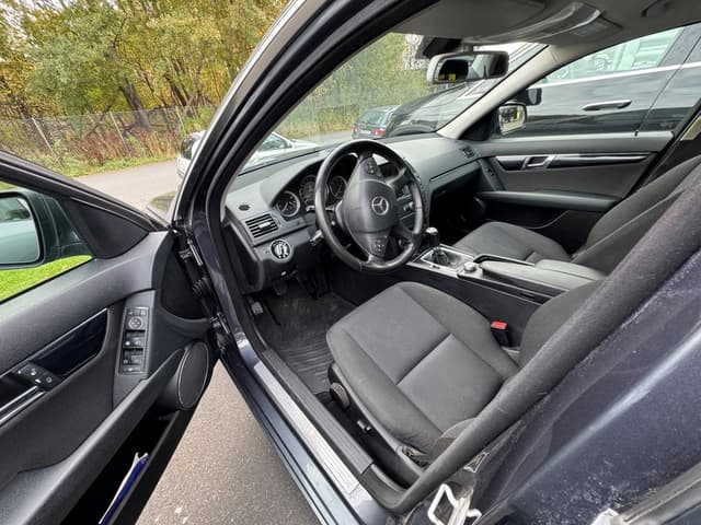 Mercedes-Benz C i Jönköping