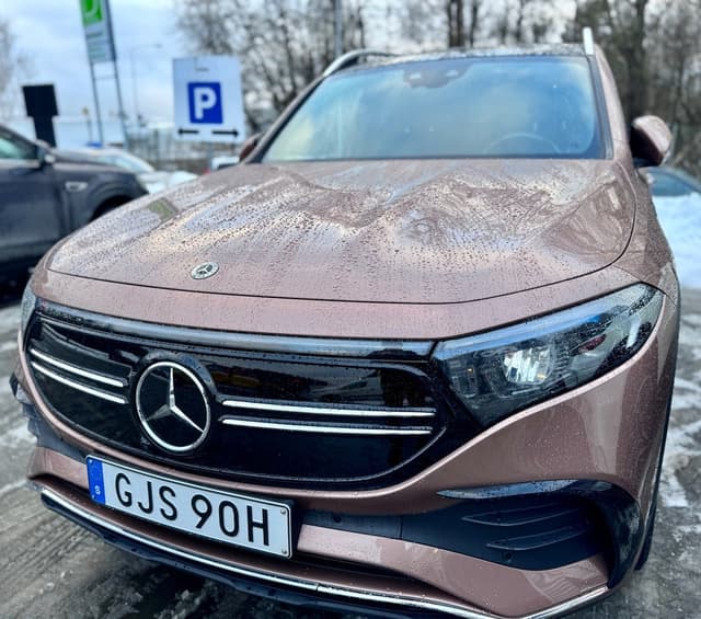 Mercedes-Benz EQB i Jönköping