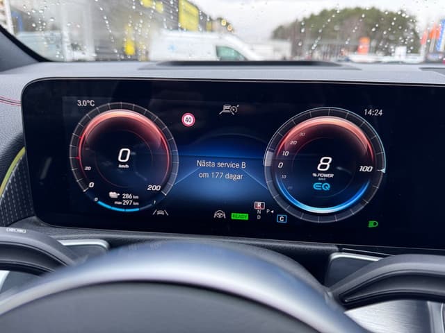 Mercedes-Benz EQB i Jönköping