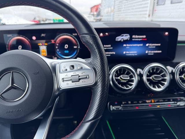 Mercedes-Benz EQB i Jönköping