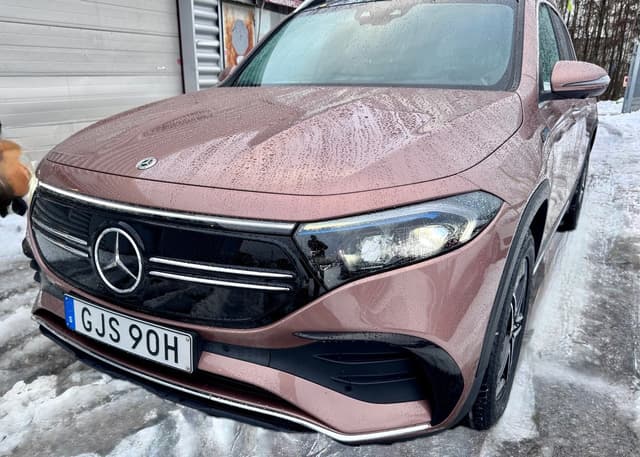 Mercedes-Benz EQB i Jönköping
