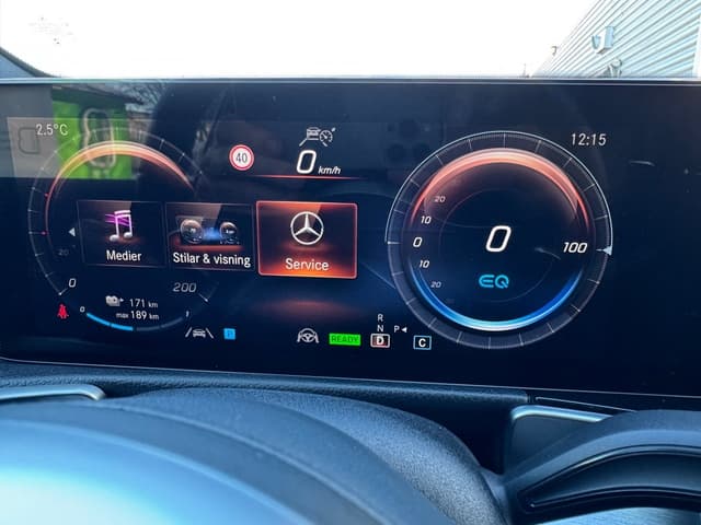 Mercedes-Benz EQB i Jönköping