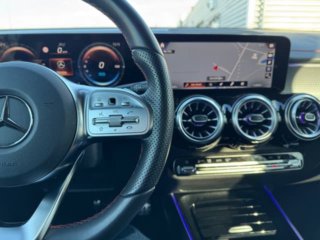 Mercedes-Benz EQB i Jönköping