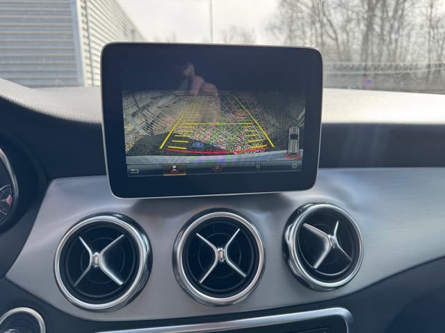 Mercedes-Benz GLA i Jönköping