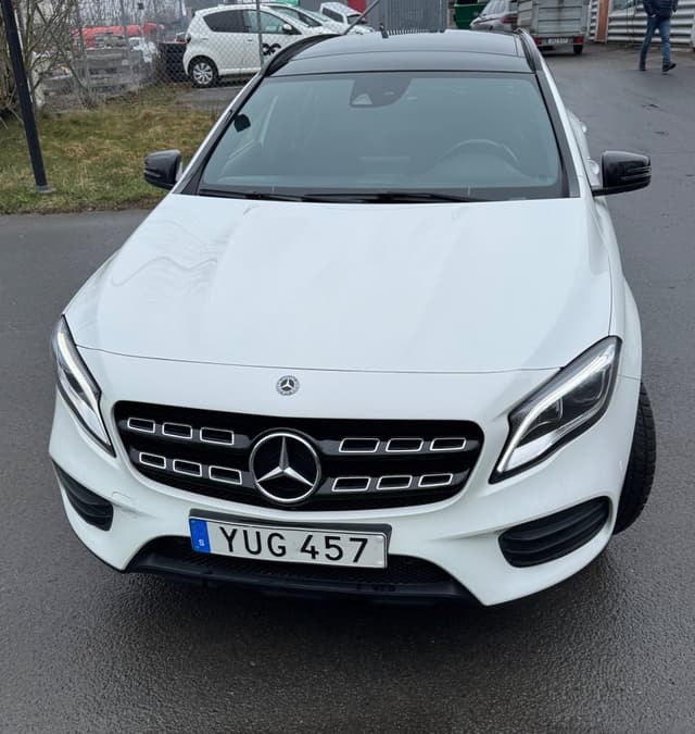 Mercedes-Benz GLA i Jönköping