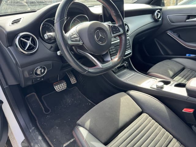 Mercedes-Benz GLA i Jönköping